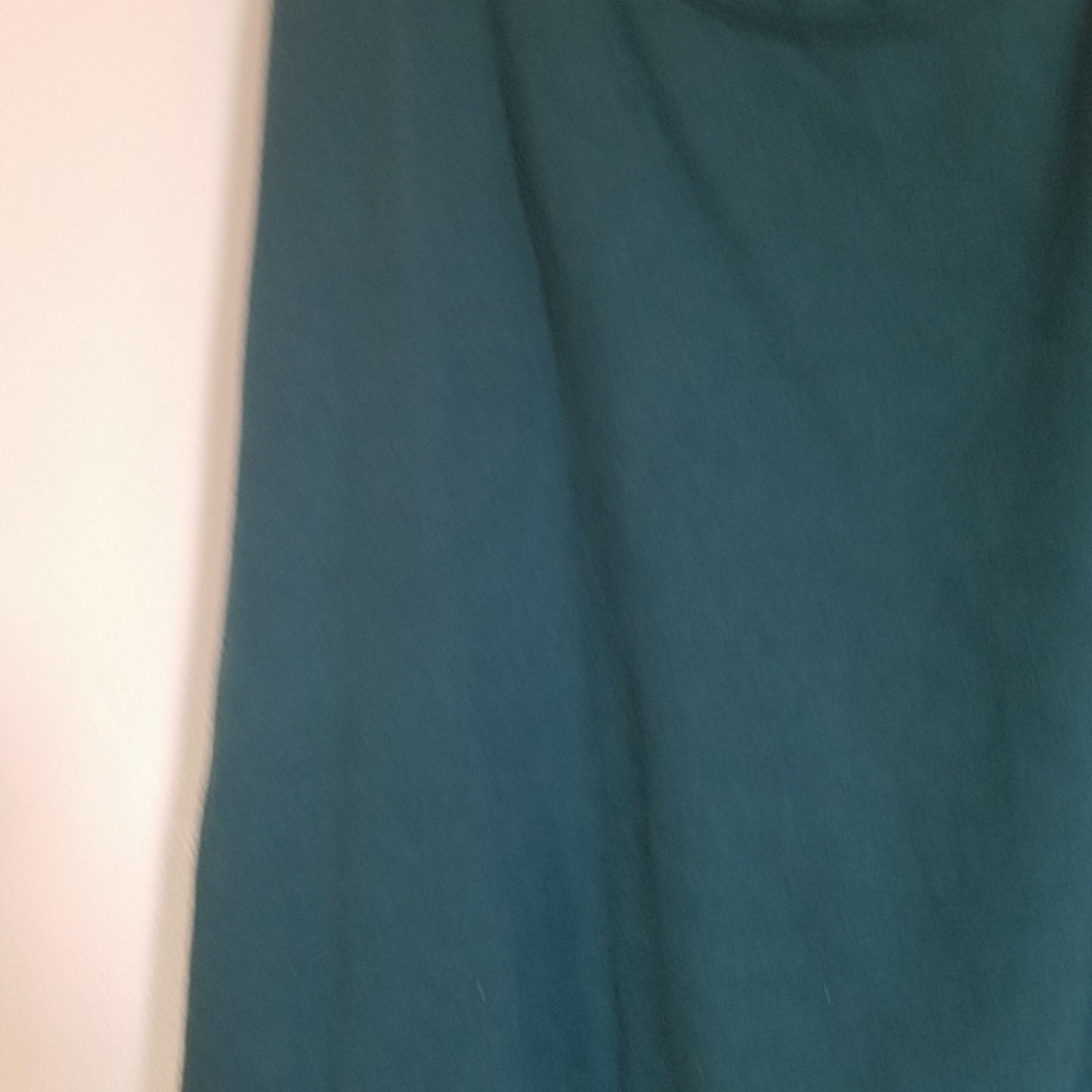 Tank - Picture 2 of 2